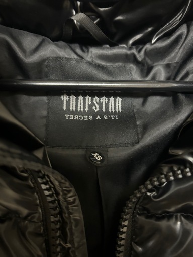 TRAPSTARダウンxs