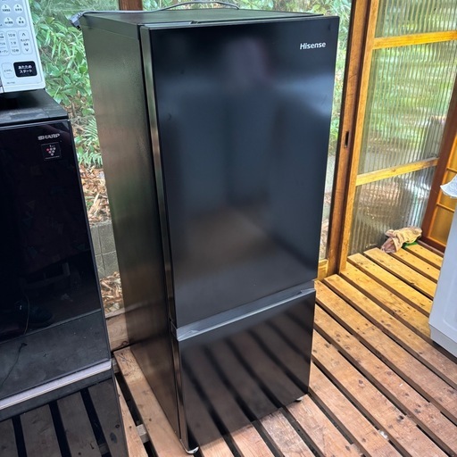 ?福岡市東区配送設置無料?【⭐️全額返金保証⭐️】　ハイセンス 冷蔵庫 幅48.1cm 162L ブラック HR-D16FB 2ドア 