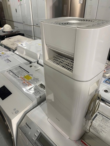 サーキュレーター衣類乾燥除湿機 デシカント式 13畳 5L 静音  2021年