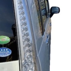 ダイハツ ムーブカスタム LA100S 右 純正 テールランプの画像