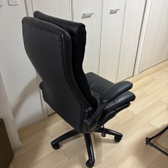 ニトリ オフィスチェア／在宅ワーク用（使用感あり・完成品渡し）の画像