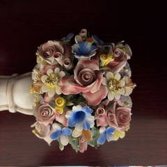 Ａ　馬と花の置物(欠けあり)陶器　イタリア製の画像