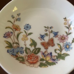 英国製小皿６枚とサーバーの画像