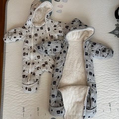 ジャンプスーツ ベビー 60-70　防寒 ボア カバーオール 2着 双子 冬の画像