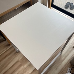 白デスク
の画像