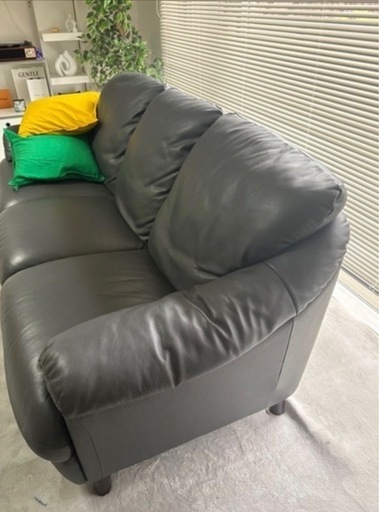 【定価50万↑】イタリア製 レザーソファ