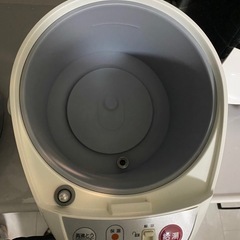 電動お湯ポットの画像