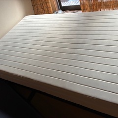 セミダブルベットの画像