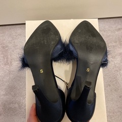 【RANDA】ファーパンプスの画像