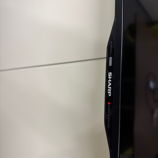 SHARP 60型　テレビ