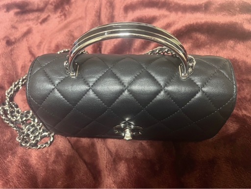 【受け渡し者決定】?CHANEL?チェーンウォレット 