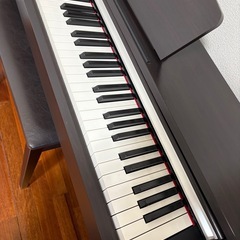 YAMAHA ARIUS 電子ピアノの画像