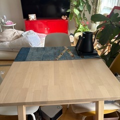 テープルといすの画像