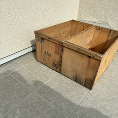 りんご箱　2箱1000円の画像