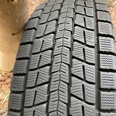 ダンロップ、スタッドレスタイヤの画像