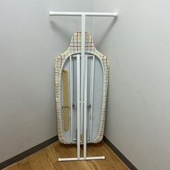 🉐アイロン台　高さ調整可能　コンパクト　折りたたみ　薄型　の画像