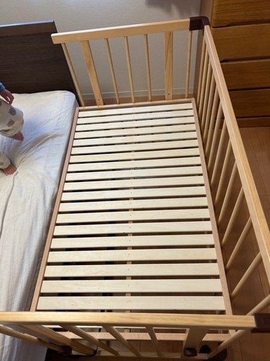 ベビーベッドfarska　BED SIDE BED