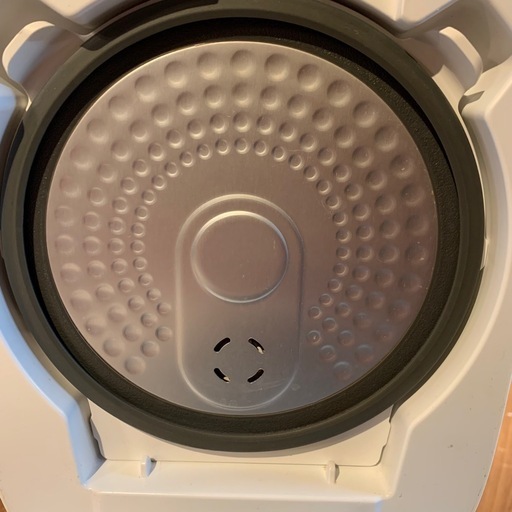 TOSHIBA IHジャー炊飯器 ３合炊き　RC-5XT 2024年製