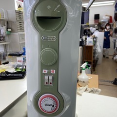 【ドリーム池田店】◎ジモティー割対象品◎デロンギ オイルヒーター 8畳用 JR0812GR 44085の画像