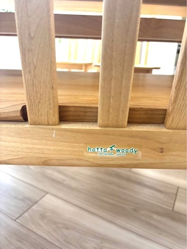 木製ダイニングテーブル（hatta woody）