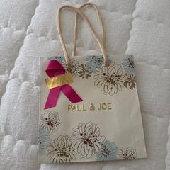 ブランド物紙袋セットの画像