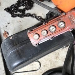 日立ホイスト250kg 電源三相200v(動力)上下操作スイッチ付きの画像