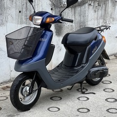 大人気セール‼️驚愕の実走行1100キロ🏃‍♀️バッテリー新品✨️前後タイヤまだまだ山あり🗻嬉しいオイル補充済み🈵オイル交換不要⭕️継ぎ足しだけで🆗2サイクルでパワフルな走り💨低走行車輌をお求めの方にオススメ✨便利なカゴ付き🧺4JP アプリオ✴の画像