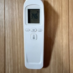 (購入者決まりました)KIMOYO
 非接触式電子温度計 赤外線 1秒測定の画像