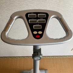 サイクリングマシーン　エアロバイクの画像