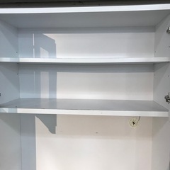  食器棚09の画像
