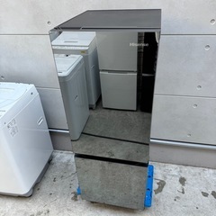🉐祭り143⭐️2024年製美品★ハイセンス　冷蔵庫　ミラー　ブラック　鏡　一人暮らしの画像