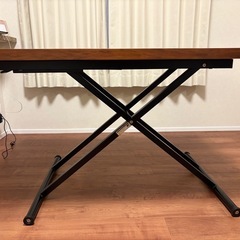 【2/20まで】4人用　昇降式ダイニングテーブル　ニトリ定価49,990円の画像