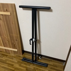 テーブル　　キーボードスタンドの画像