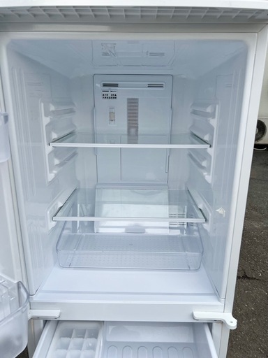 美品■シャープ 2ドア冷凍冷蔵庫 137L SJ-14E3-KW■SHARP 2016年製 単身向け2ドア冷蔵庫■つけかえどっちもドア 霜取り不要 1人用 白ホワイト系