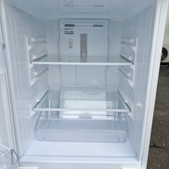 美品■シャープ 2ドア冷凍冷蔵庫 137L SJ-14E3-KW■SHARP 2016年製 単身向け2ドア冷蔵庫■つけかえどっちもドア 霜取り不要 1人用 白ホワイト系の画像