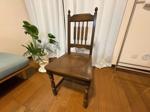 木製チェア　老舗ノックオンウッド製　定価8,8000円