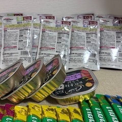 ペットフード色々の画像