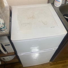 冷蔵庫　ELSONIC 2021年製　EJ-R832Wの画像