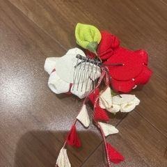髪飾りの画像