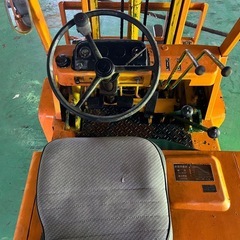 KOMATSU フォークリフト 1.5トン ハイマスト　揚高4.5m ガソリン　ダブルタイヤ　リフト　積載 運搬　セル　コマツ　建機　FG15-12　宮崎の画像