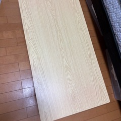 シングルベッド（FranceBed）・テーブル・ハンガーラック計3点の画像