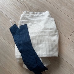 カーテン　青の画像