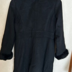 ファー付きコートの画像