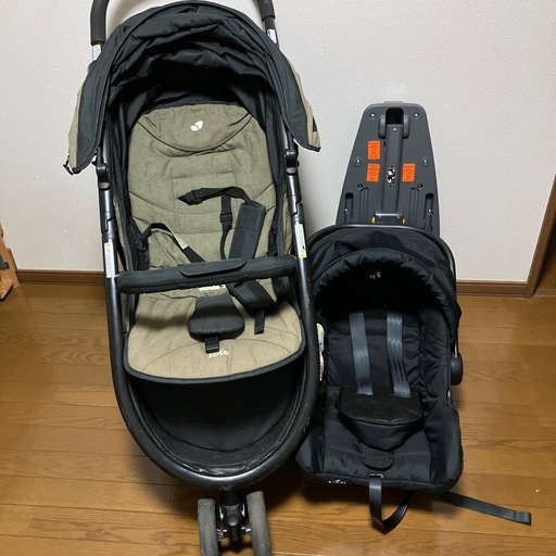 ベビーカー、ベビーシートセット　
トラベルシステム