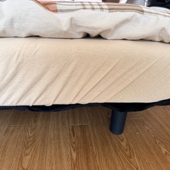 ダブル　足付きマットレス　タンスのゲン　【美品】の画像