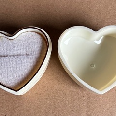 【2月23日、3月2日のみ、お一つからお譲り可能】アクセサリーや宝石を保管するケースが大量にあるので、お譲りします。の画像