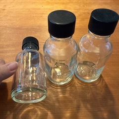 新品未使用【10本セット】ガラス瓶　小瓶の画像