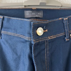 ザラ デニムパンツの画像