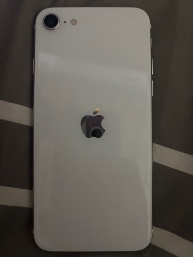 iPhoneSE第二世代　64GB（本日限定価格）