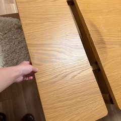 【お値下げ可能】伸縮ダイニングテーブルと椅子2脚セットの画像